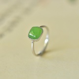 An Exquisite Sterling Silver Inlaid Jasper Ring