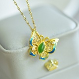 An Exquisite Sterling Silver-Gold Plated Inlaid Jasper Pendant