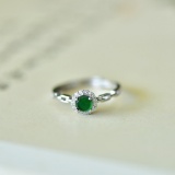 An Exquisite Sterling Silver Inlaid Jadeite Ring