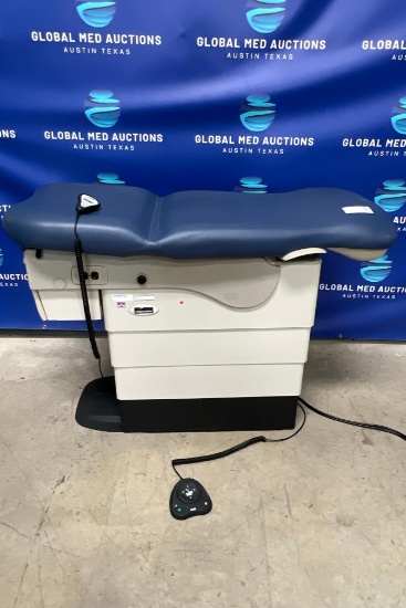 Midmark 623-008 Examination Table