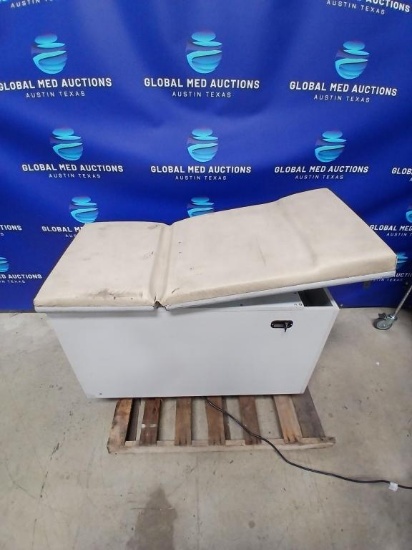 Hausmann Model: 4420 Examination Table