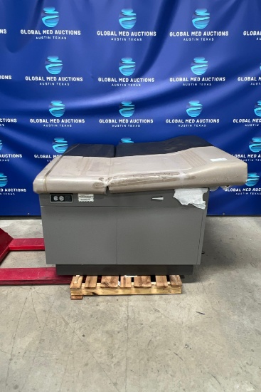 Ritter 104 (1) & 100 (1) Examination Table