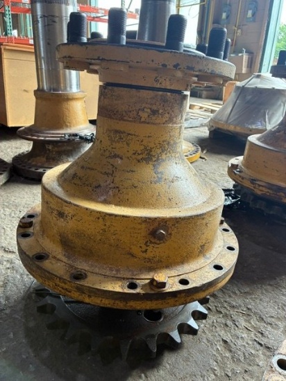 CATERPILLAR SERVICE BRAKE WHEEL SPINDLE