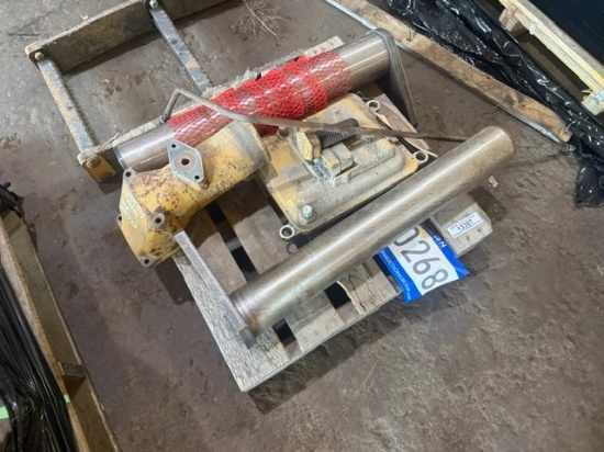CATERPILLAR PALLET OF PARTS: