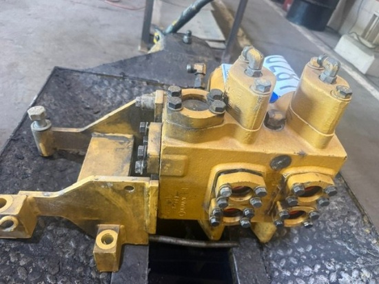 CATERPILLAR HYD CONTROL VALVE GROUP