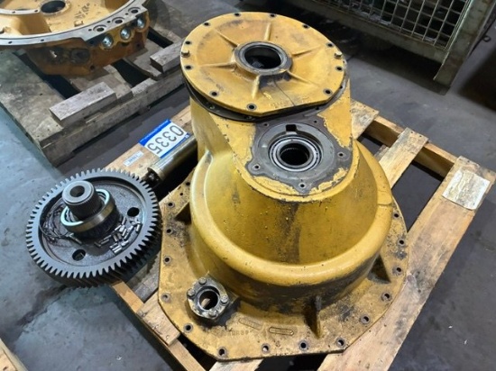 CATERPILLAR TRANSFER GEAR CASE