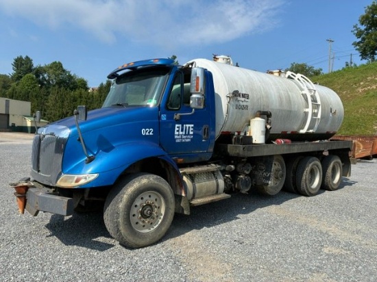 2005 INTERNATIONAL 8600 6X4 WATER TRUCK