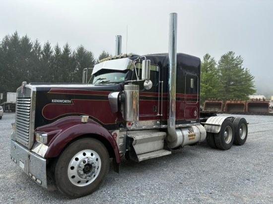 2004 KENWORTH W900 ROAD TRACTOR