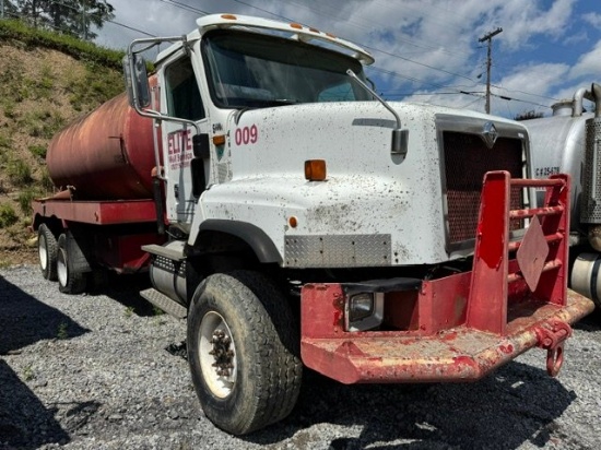 2002 INTERNATIONAL 5600i 6X6 BRINE WATER TRUCK