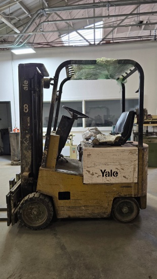 Electric Yale Forklift With Side Shift Mdl.ER0040ABN36SE083 S/N:N411867 Capacity 3500lbs-4000lbs