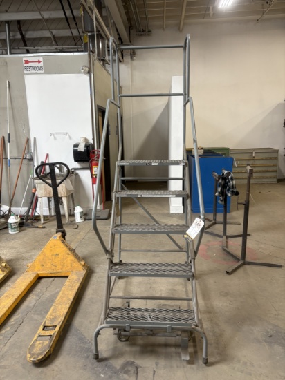 Uline 5 Step Rolling Ladder