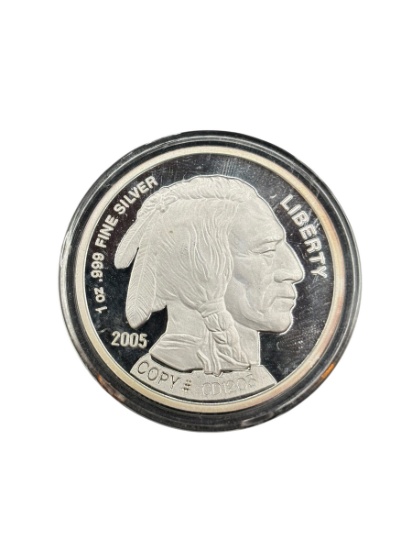 2005 Buffalo Round 1 Troy oz .999 Silver Coin