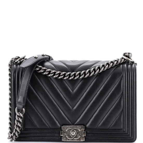 Chanel Boy Flap Bag Chevron Calfskin New Medium