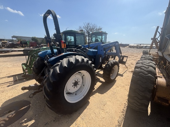New Holland TN 75 w/ Loader