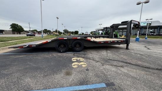 2026 Bellwether Premier 8.5'x24' Hyd Tilt Gooseneck Trailer