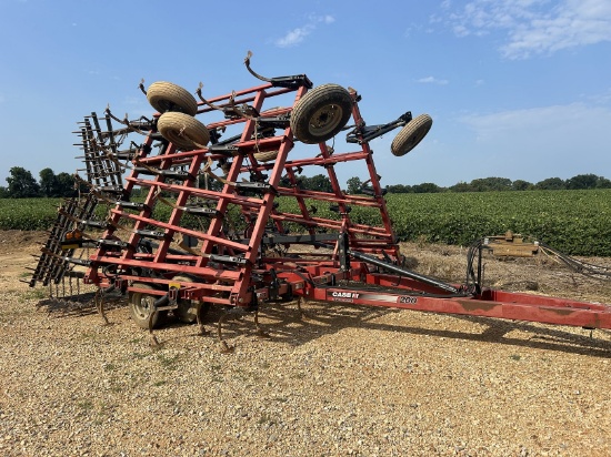 Case Tigermate 200 Field Cultivator