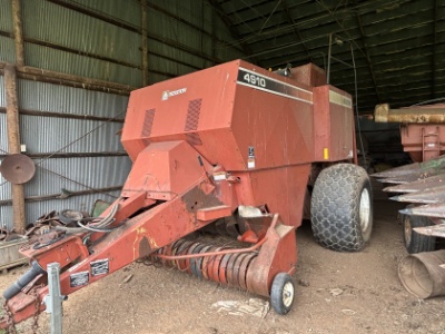 1999 Heston 4910 Big Square Baler