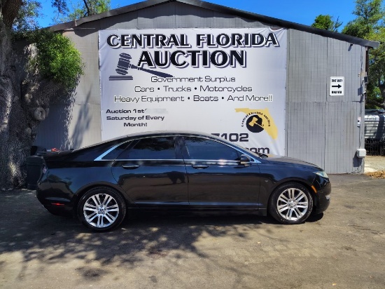 2013 Lincoln MKZ RUNS/MOVES Base
