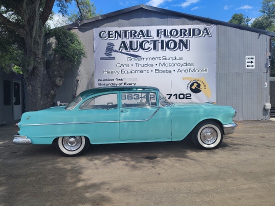 1955 Pontiac CHIEFTON RUNS/MOVES