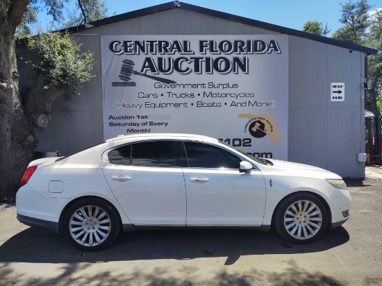 2014 Lincoln MKS RUNS/MOVES Base