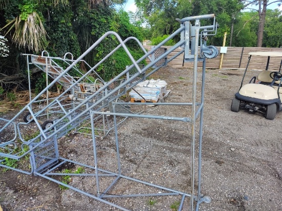 9 STEP ROLLING LADDER