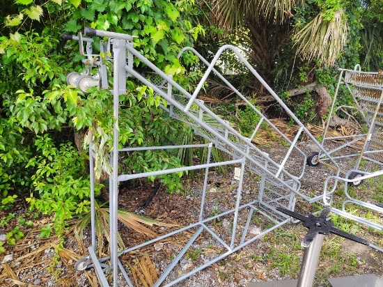 8 STEP ROLLING LADDER