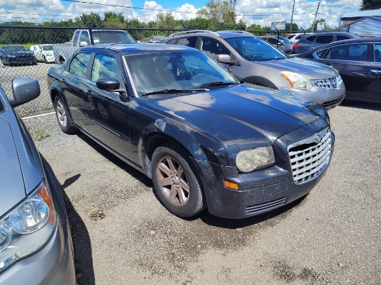 2007 Chrysler 300 Base RUNS/MOVES