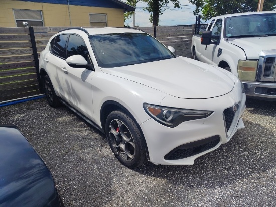 2018 Alfa Rome Stelvio RUNS/MOVES Sport