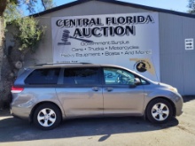 2014 Toyota Sienna RUNS/MOVES LE 7-Pass