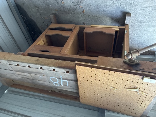 woOD WORK BENCH