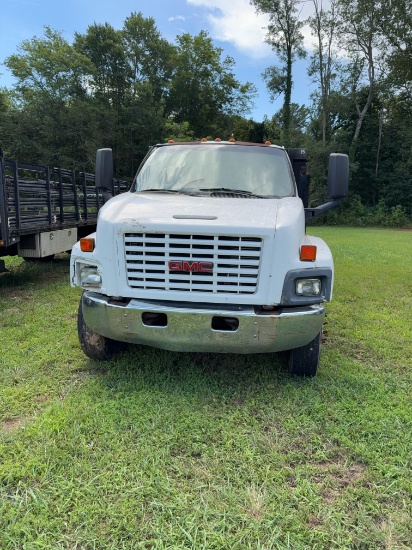 2007 GMC C6500 24' Stakebody Truck ~ Diesel