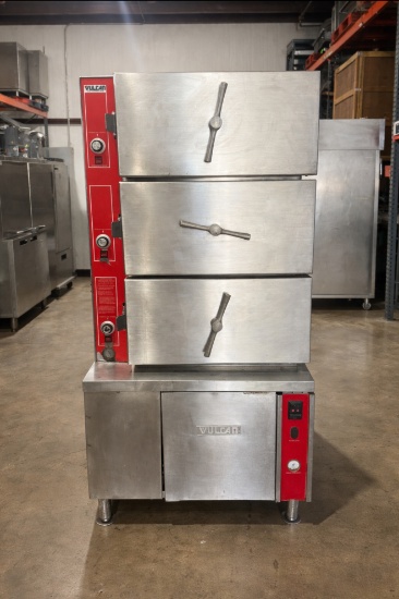 Vulcan VHL3E - Commercial Steamer with Boiler Base - 3 Compartments