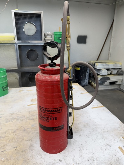 Chapin Industrial Concrete Sprayer 3.5 Gallon