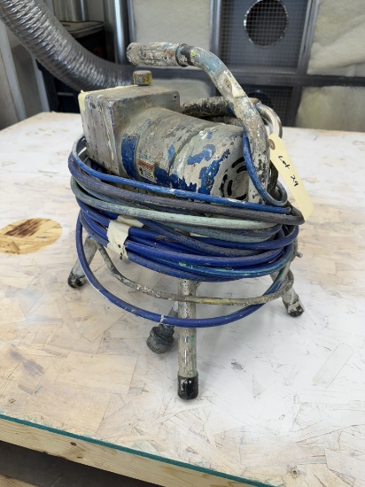 GRACO 390S Electric paint sprayer With Gun