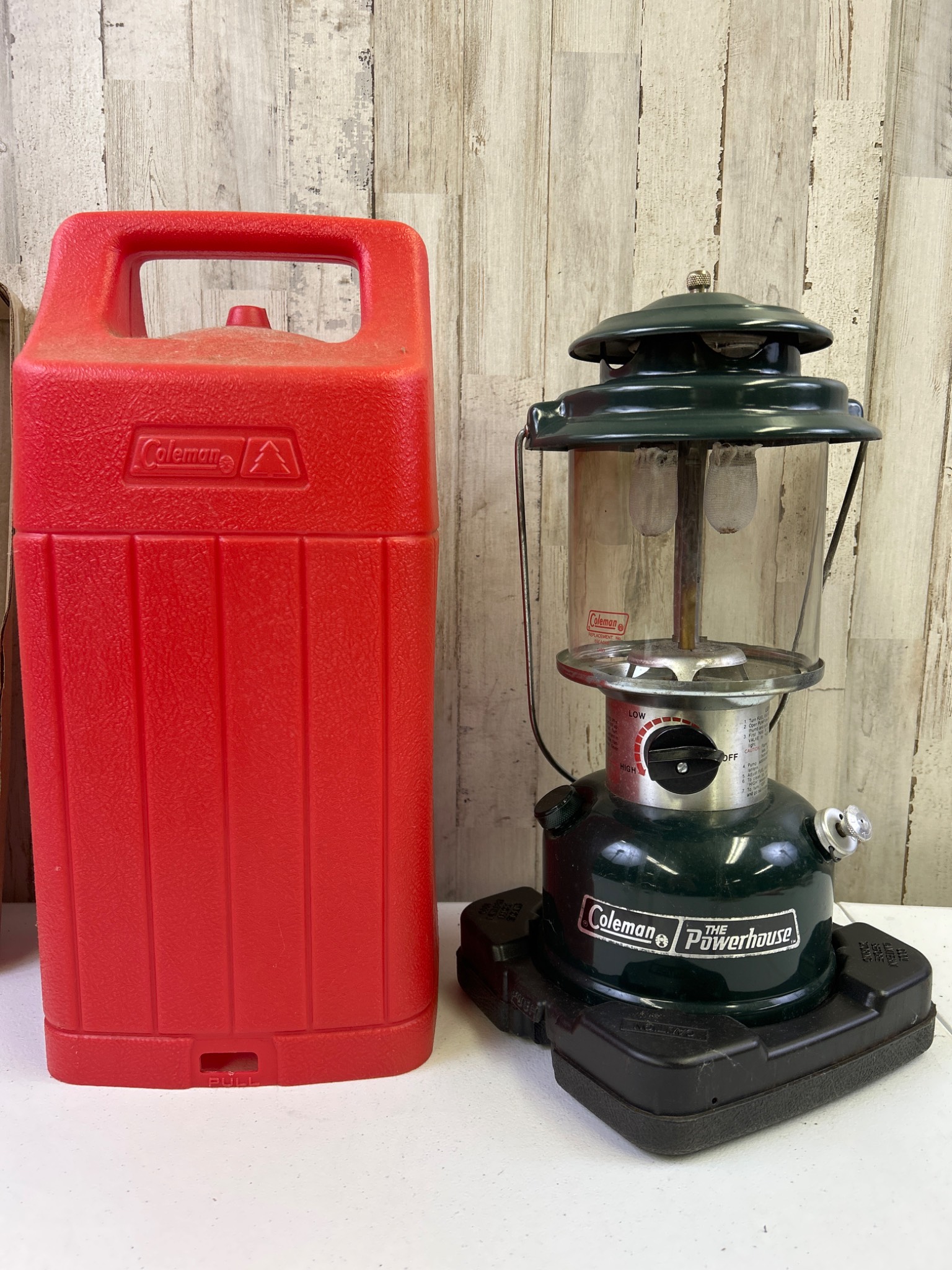 Coleman Model 290A700 Dual Mantle Lantern With | Proxibid