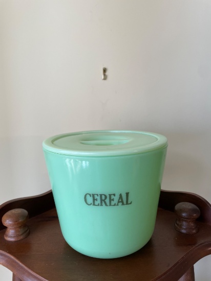 Jadeite Green Glass Cereal Canister With Lid