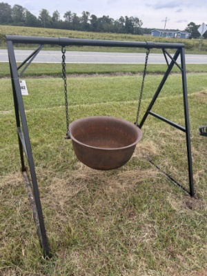 Cast Iron Pot and stand