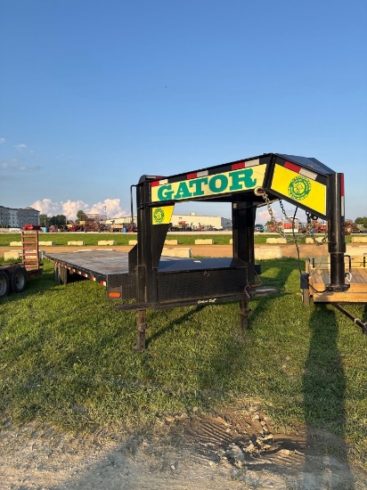35 Ft Gator Gooseneck Flatbed Equipment Trailer