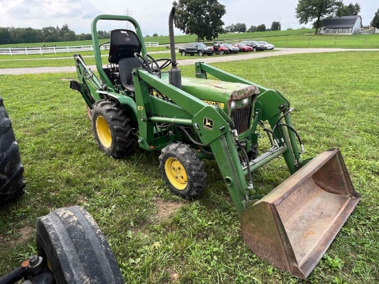 John Deere 650 Tractor/ Loader/ Backhoe