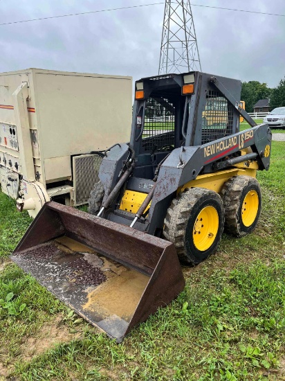 New Holland LS150 Skid Steer