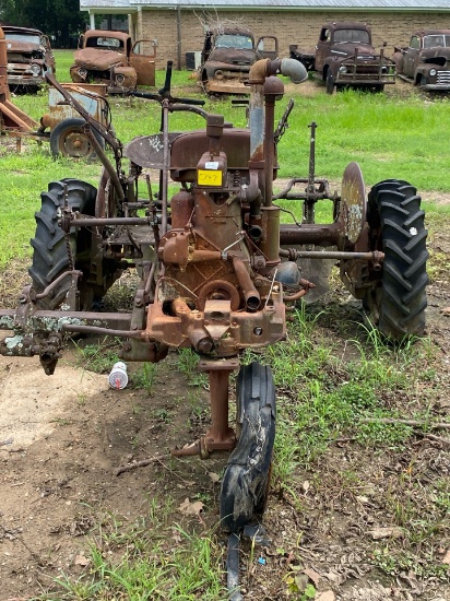 (inop) Farmall Tractor