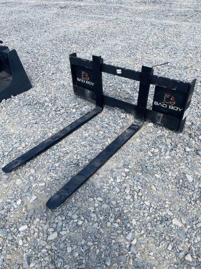 NEW Bad Boy Pallet Forks 42 In