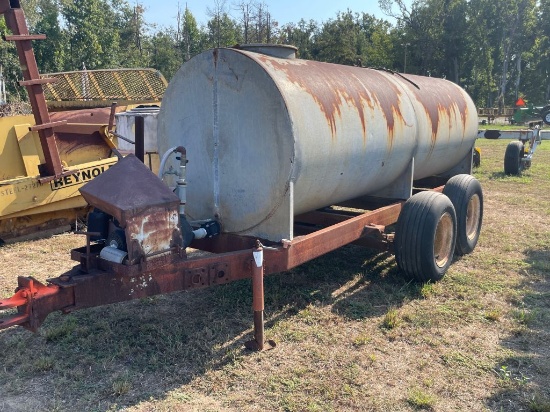 1000 Gal Water Trailer