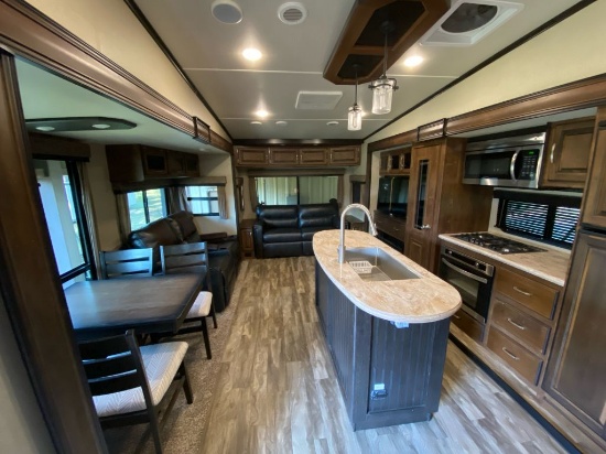 Year: 2018 Make: Grand Design RV Model: Seville SB/VF/ Kingston KF Vehicle