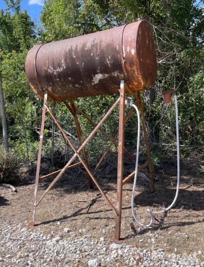 500 Gal Gravity Feed Tank
