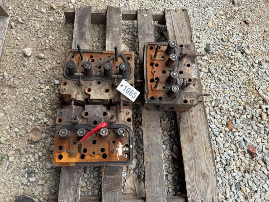 (3) Cylinder Heads