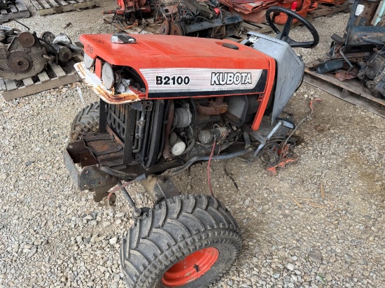 Kubota B2100