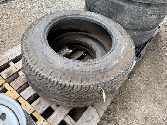 (2) Unused 8-19.5 Tires