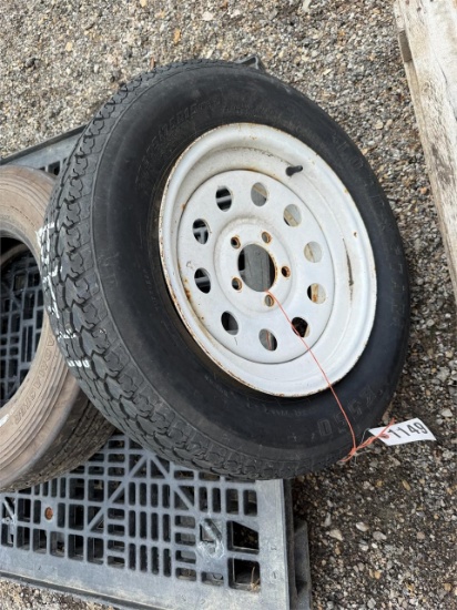 (1) St205/75r15 Tire On 5-bolt Rim