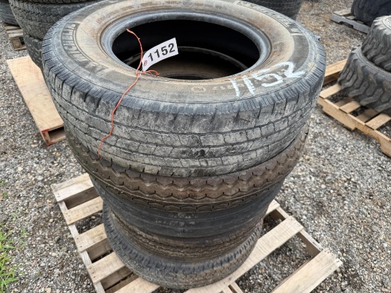(5) Lt235/80r17 Tires